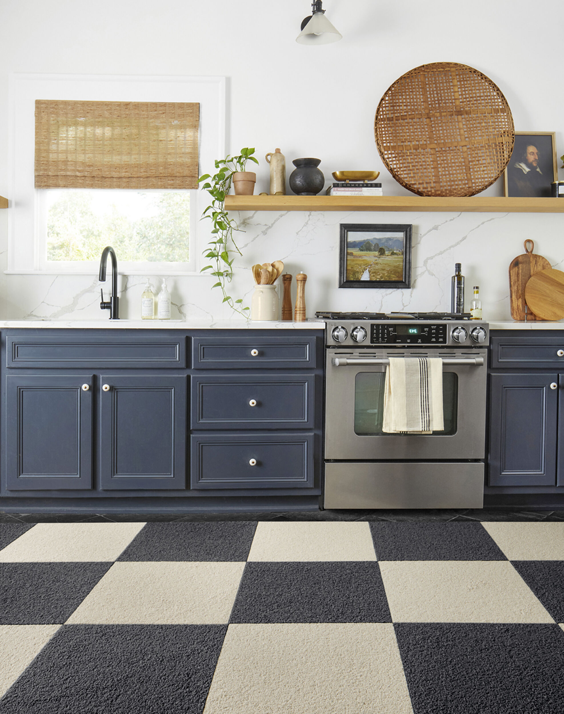 Shown in Pearl and Slate.