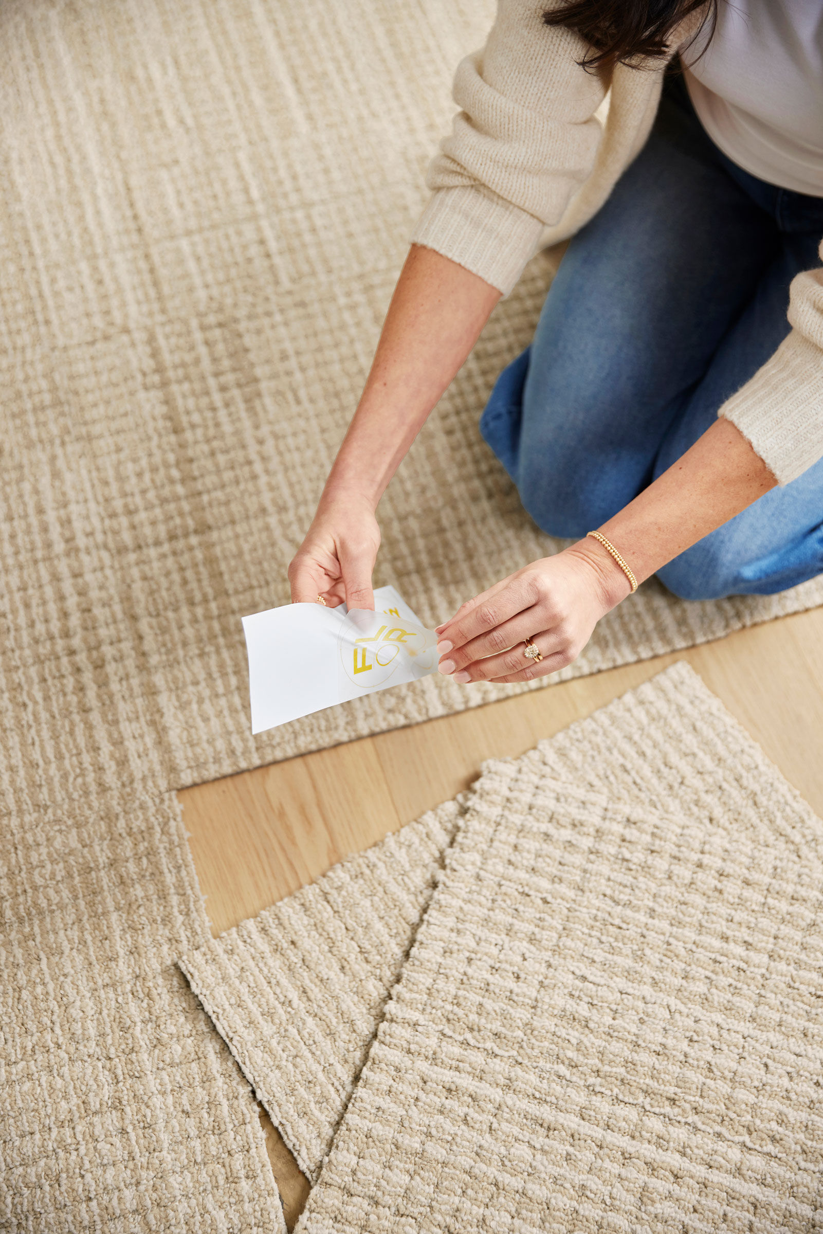 Installing FLOR Jute Box in Bone
